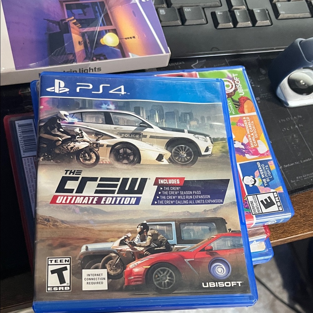 The Crew Ultimate Edition for PS4 - Blue Case
